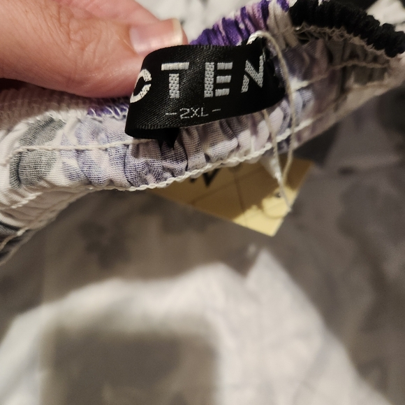 Women's 2XL Halter Style Floral Print Mini Dress - Picture 12 of 16